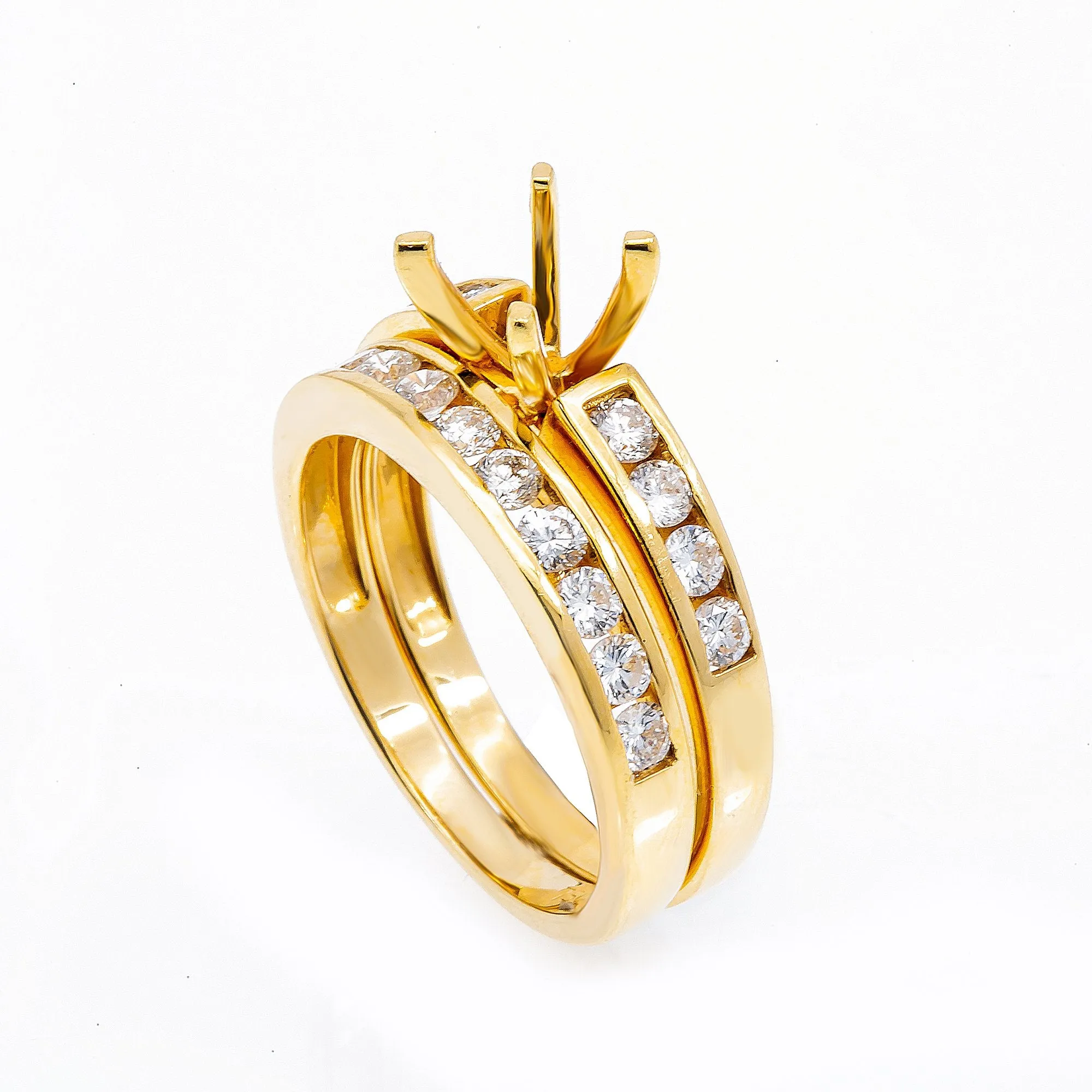 18K Yellow Gold Double Round Shape Ring