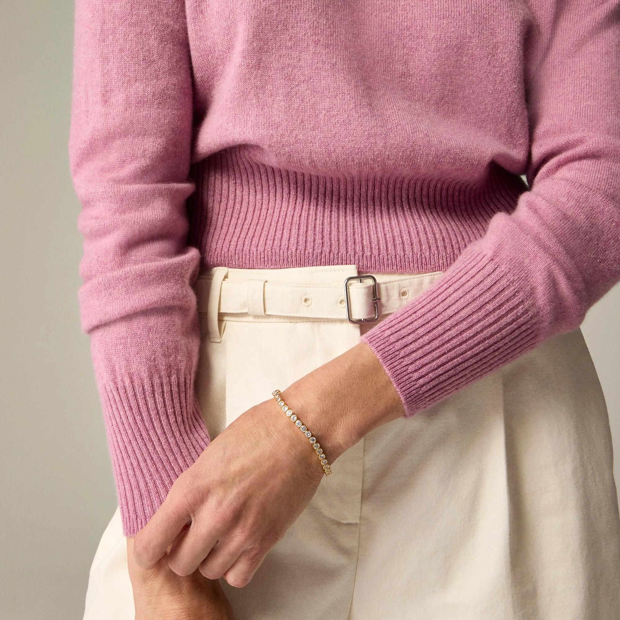 Cashmere shrunken crewneck sweater