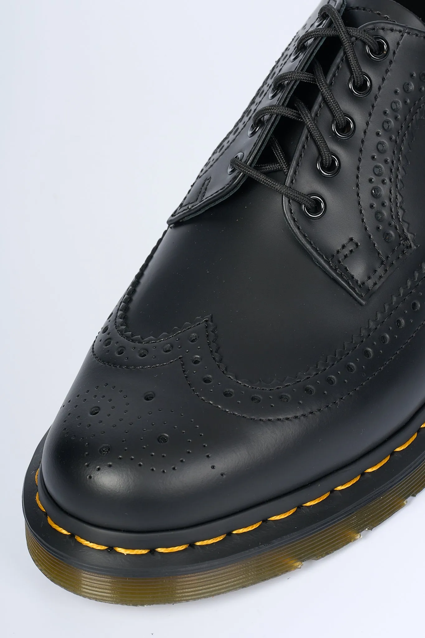 Dr. Martens Black Men's Brogue Shoe 3989