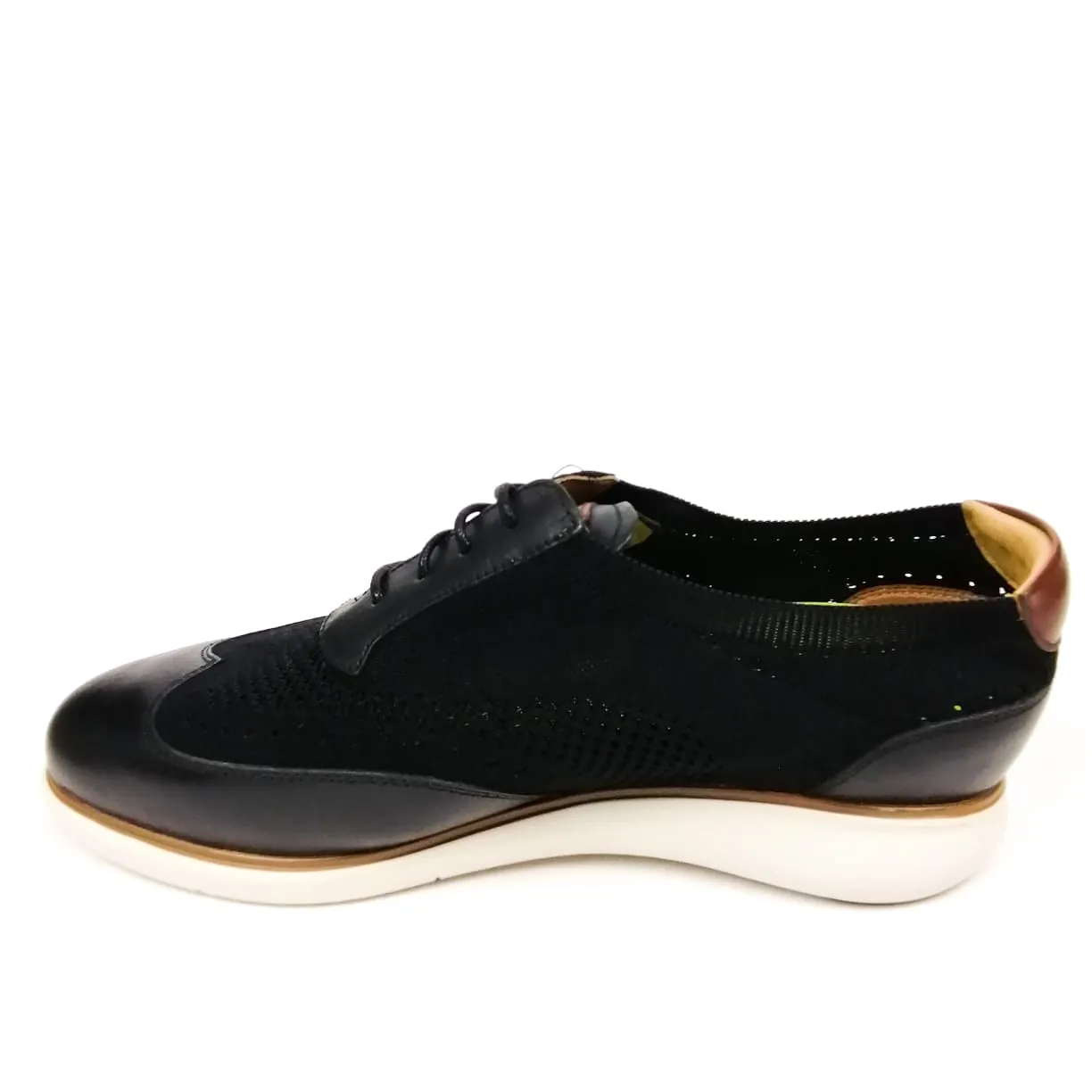 Florsheim black men's Fuelknit shoes