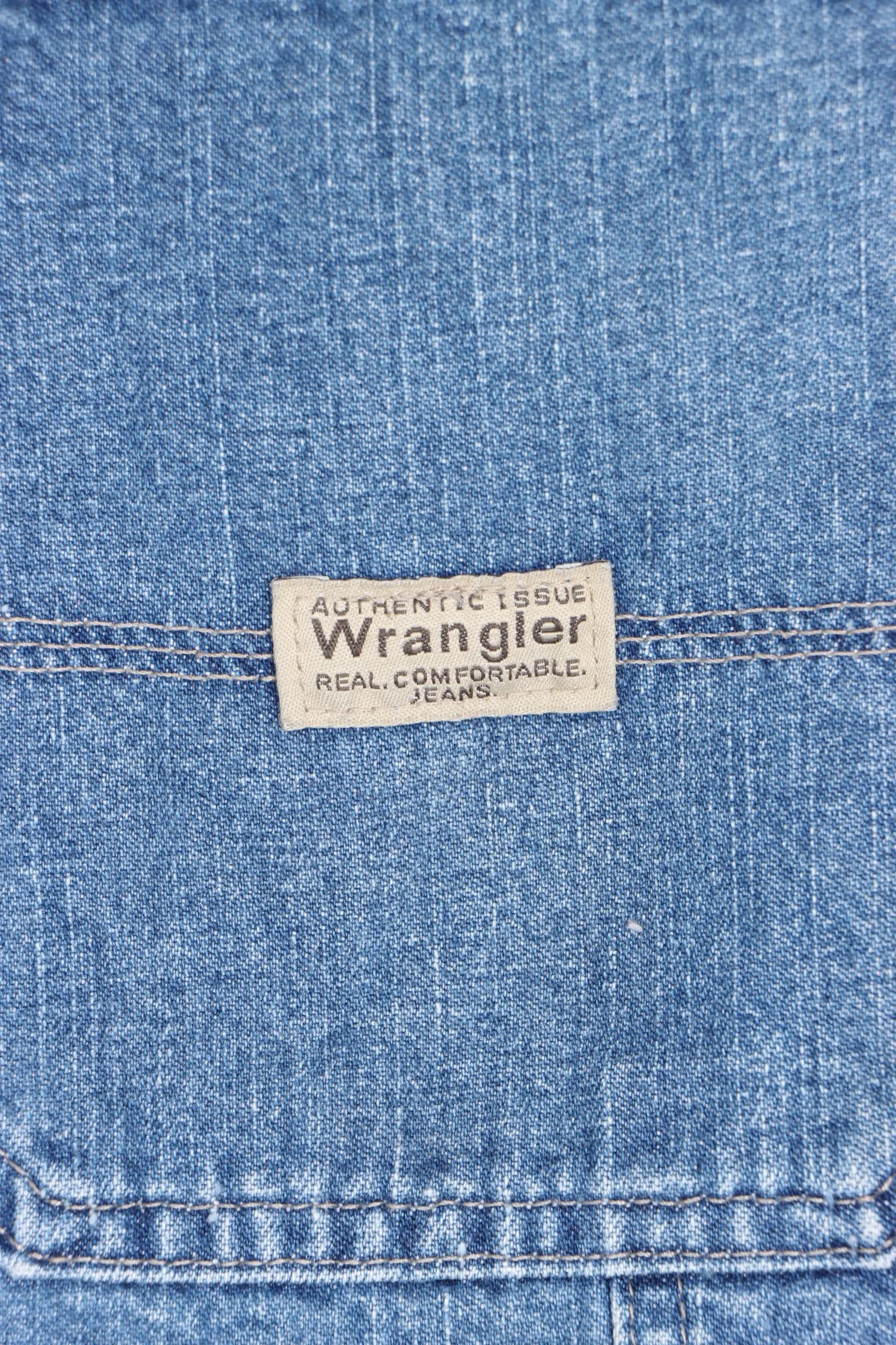 Wrangler Carpenter Jorts Shorts (38) in Medium Wash Denim