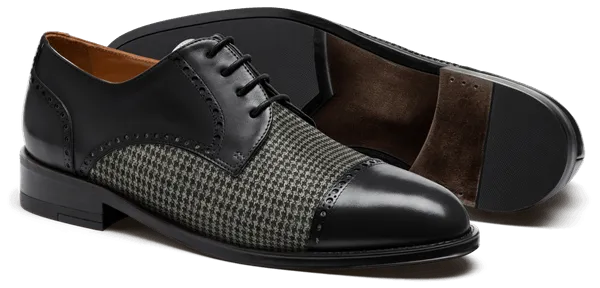  Zapatos Brogue en tweed y piel gris, negro y blanco